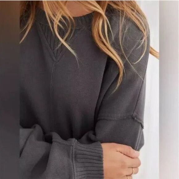 Aerie Down-To-Earth Oversized Pullover Crewneck Sweatshirt In Black - Picture 4 of 11